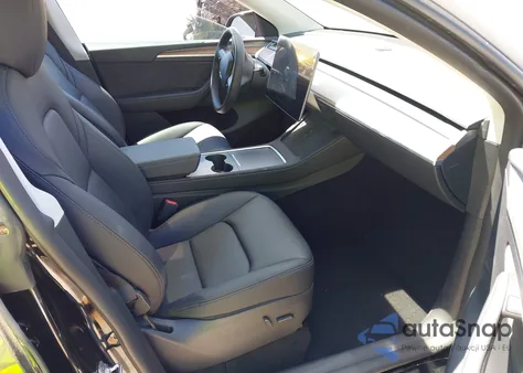 2024 Tesla Model Y Long Range Dual Motor All-Wheel Drive/Rwd from USA, damaged, VIN 7SAYGDEDXRF153424